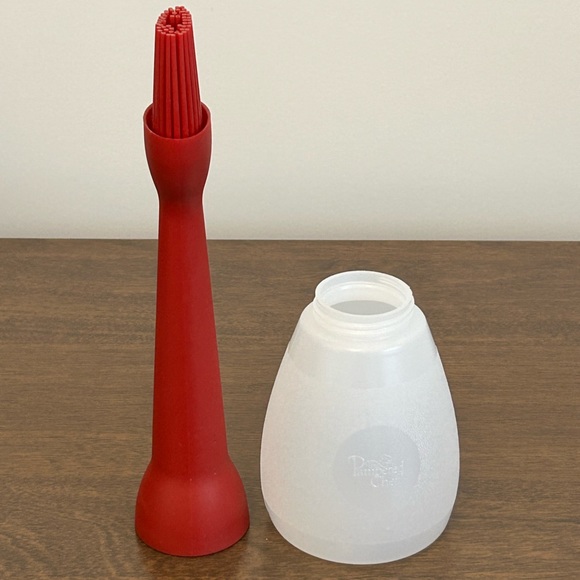 PAMPERED CHEF BARBECUE BASTING BOTTLE WITH SILICONE BRUSH #2704 - Picture 6 of 6